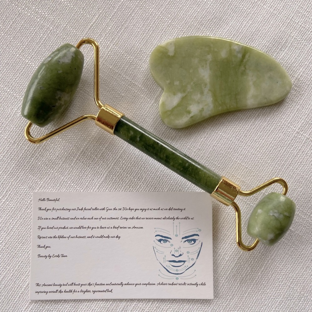 NIB Jade Roller & Gua Sha Set